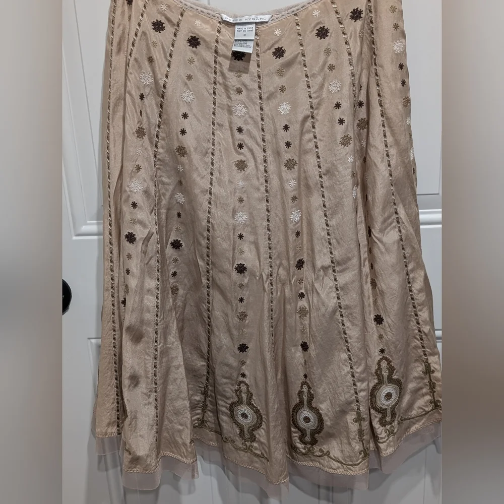 Peter Nygard Beige Boho Embroidered A-Line Skirt 8 - Picture 9 of 9